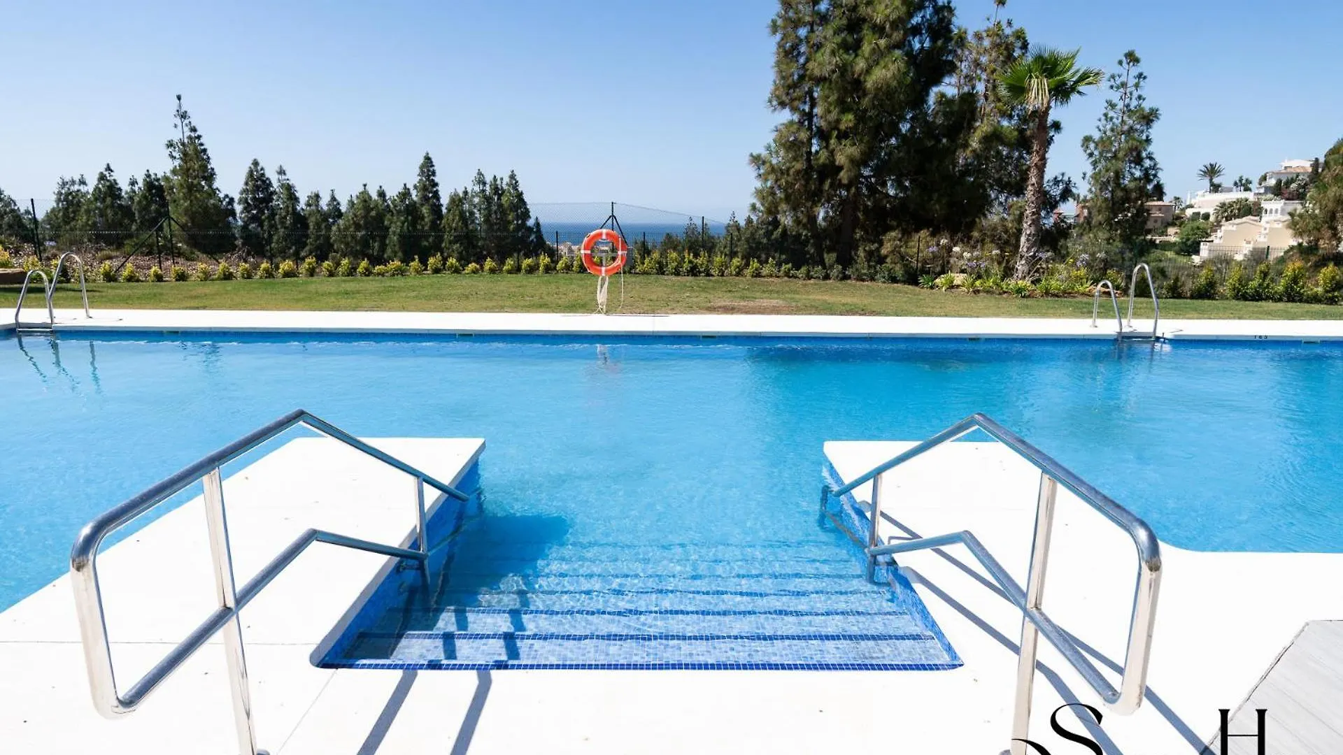 דירה מיחאס קוסטה Luxury 2 Bedroom Apartment, Pools, Sauna, Gym & More