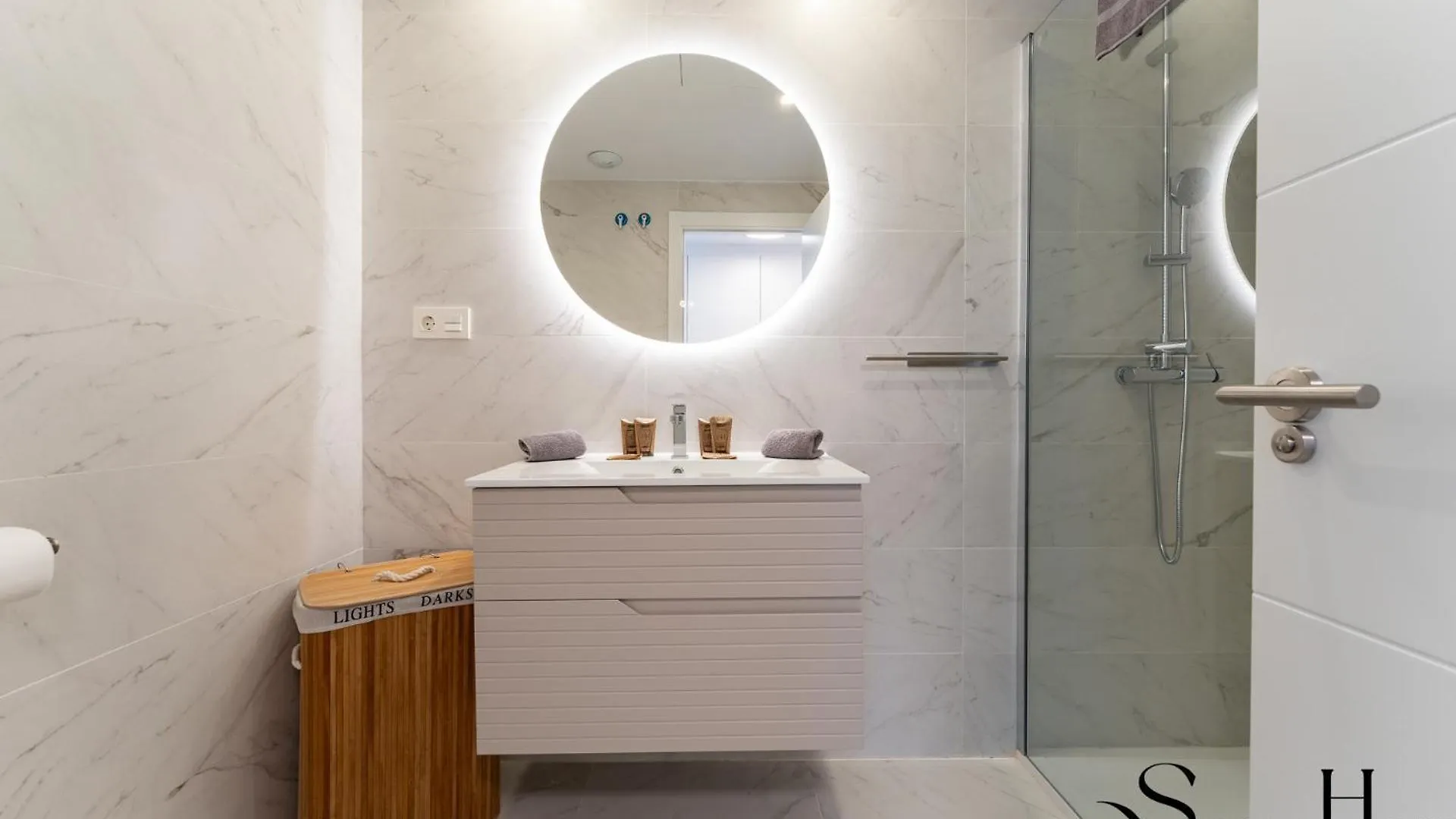 Apartment Luxury 2 Bedroom Apartment, Pools, Sauna, Gym & More MIJAS COSTA