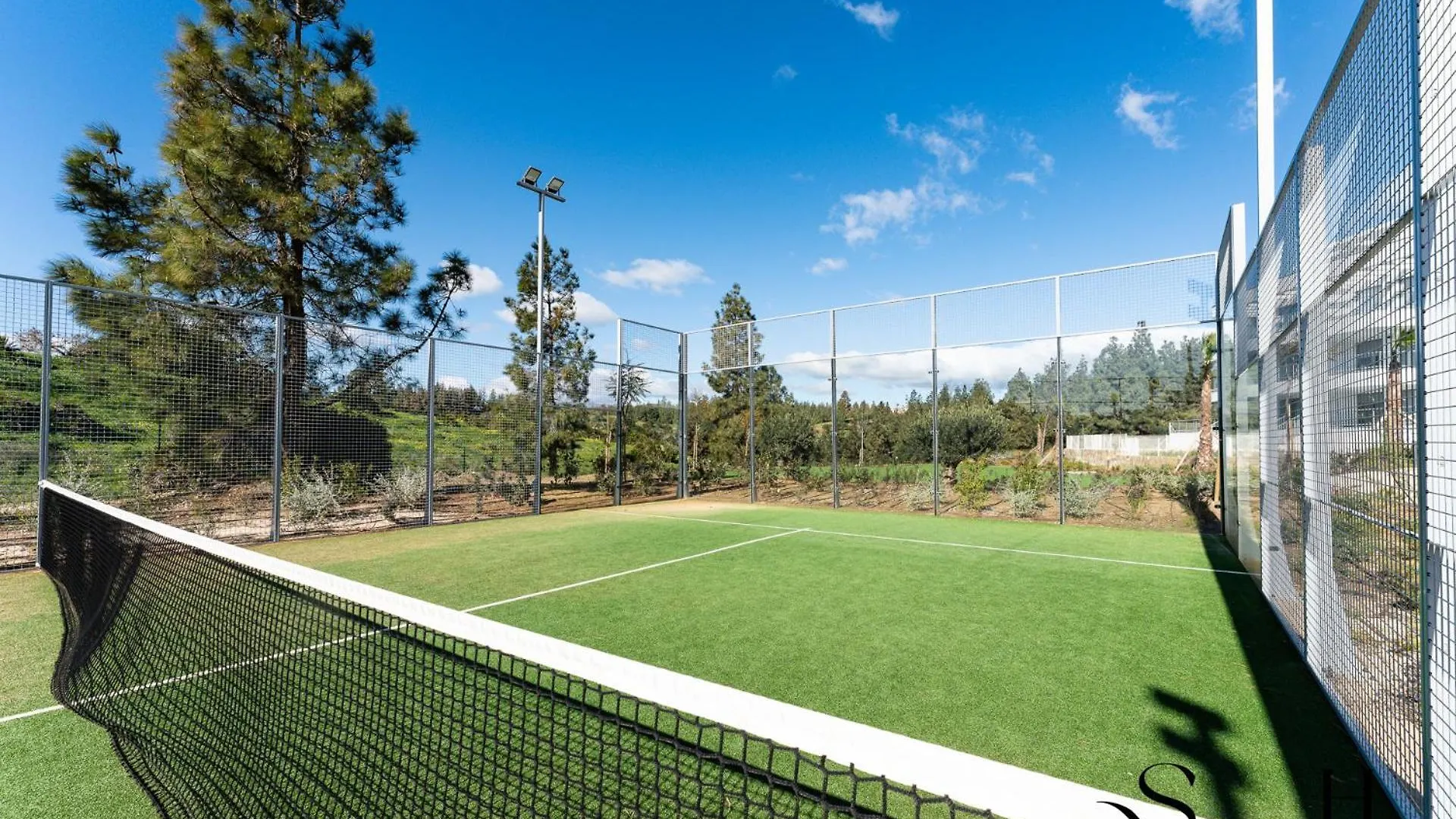 Apartment Luxury 2 Bedroom Apartment, Pools, Sauna, Gym & More MIJAS COSTA Spain