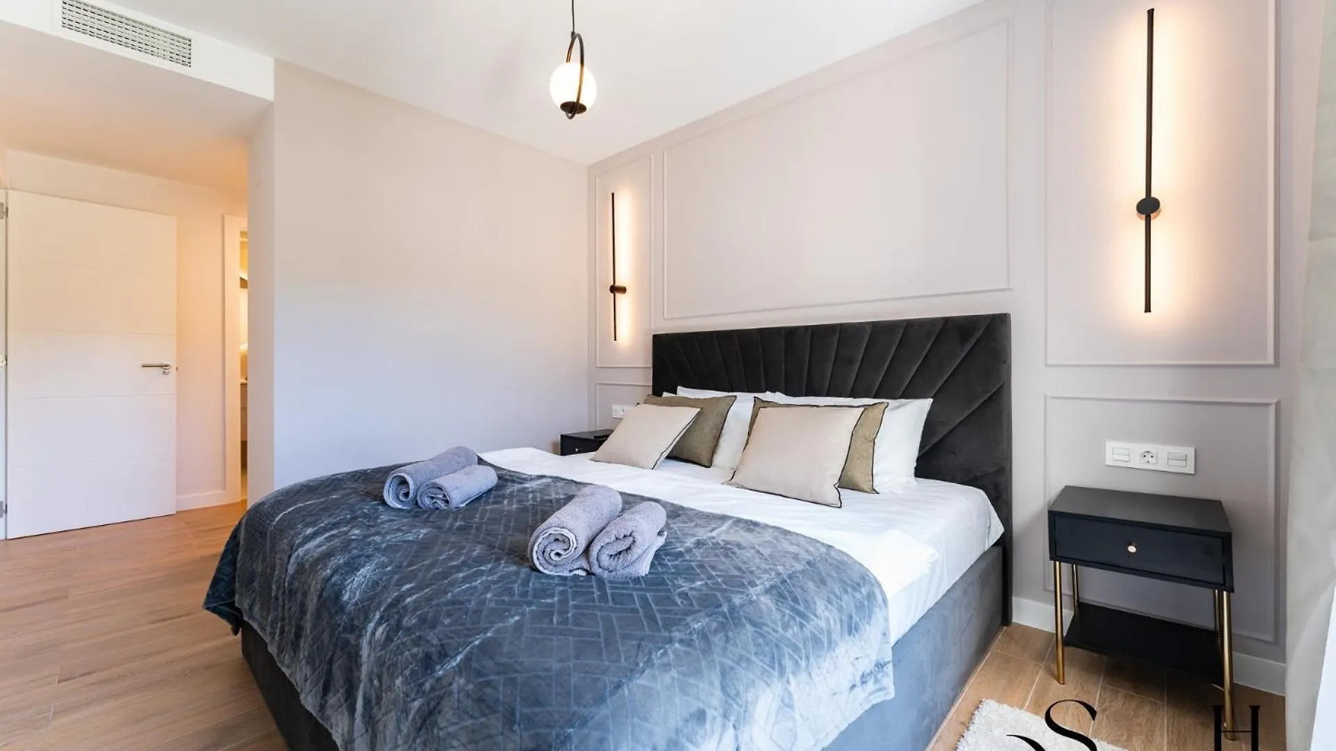 Luxury 2 Bedroom Apartment, Pools, Sauna, Gym & More MIJAS COSTA