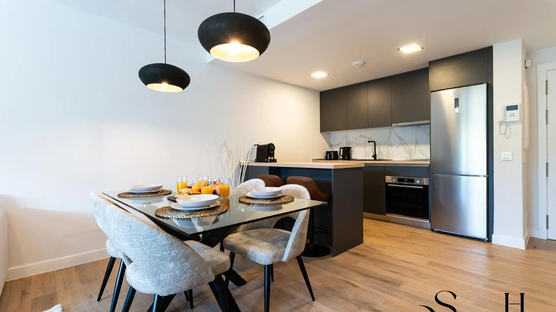 Luxury 2 Bedroom Apartment, Pools, Sauna, Gym & More MIJAS COSTA Spain