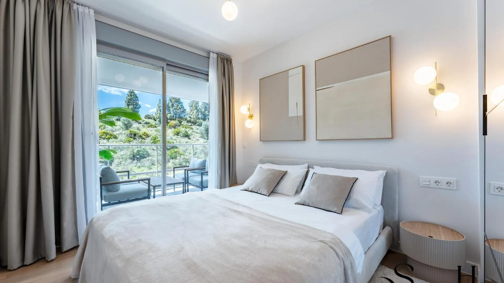 Apartment Luxury 2 Bedroom Apartment, Pools, Sauna, Gym & More MIJAS COSTA