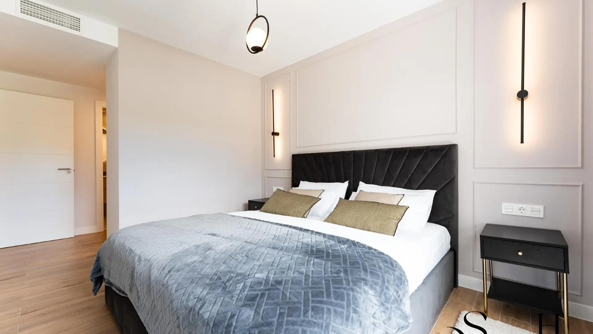 Luxury 2 Bedroom Apartment, Pools, Sauna, Gym & More MIJAS COSTA