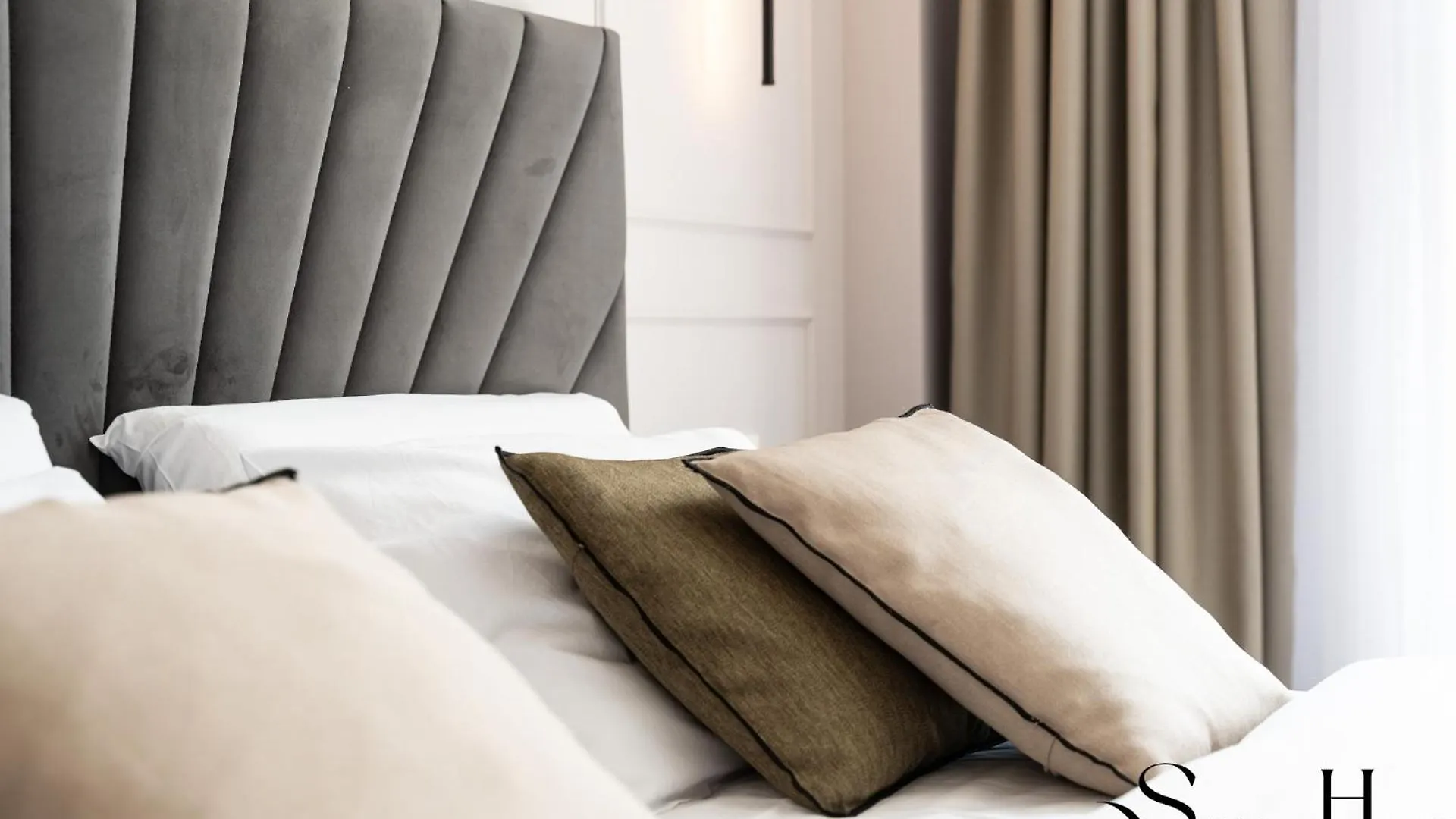 Apartment Luxury 2 Bedroom Apartment, Pools, Sauna, Gym & More MIJAS COSTA