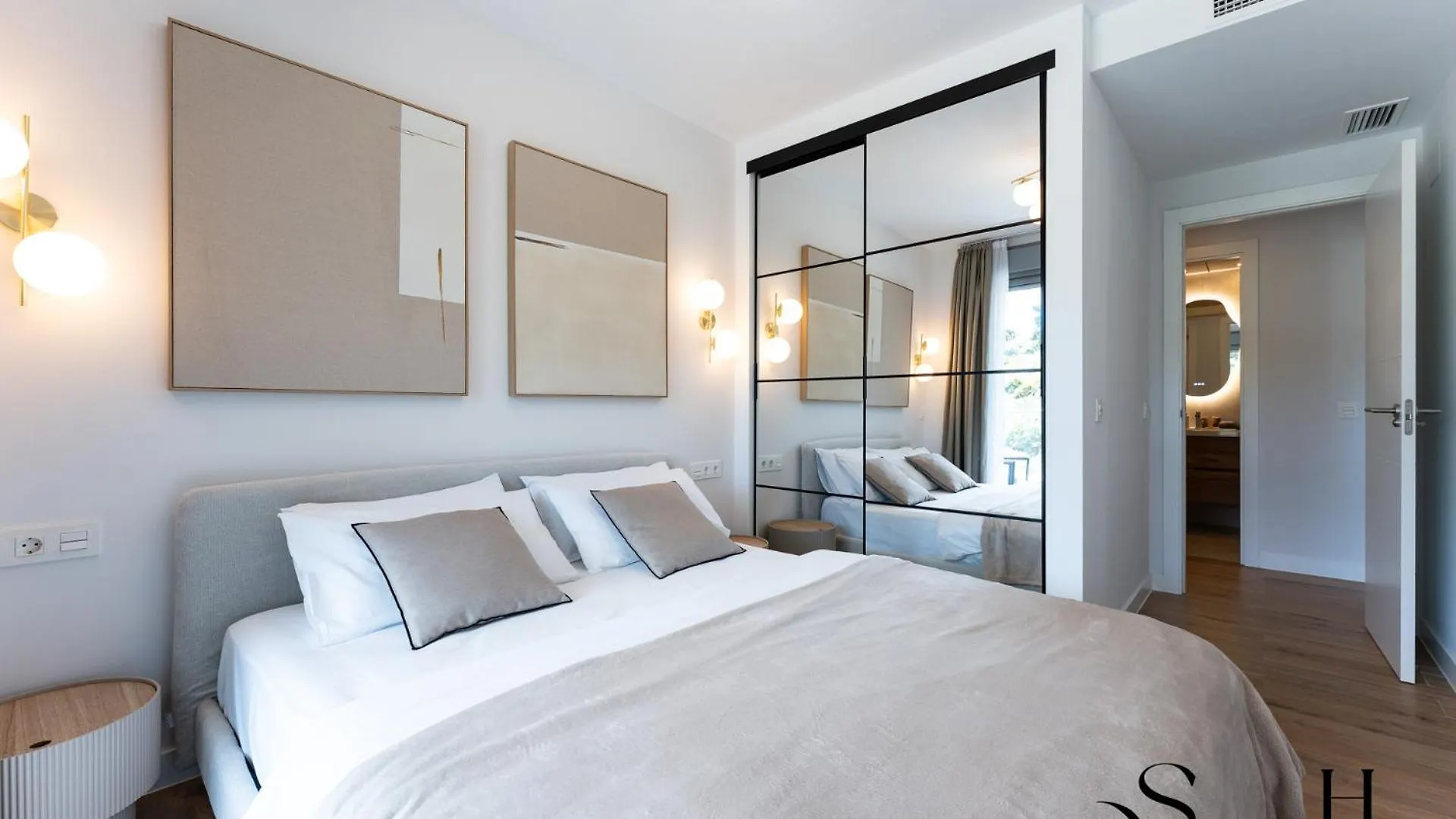 Luxury 2 Bedroom Apartment, Pools, Sauna, Gym & More MIJAS COSTA Apartment