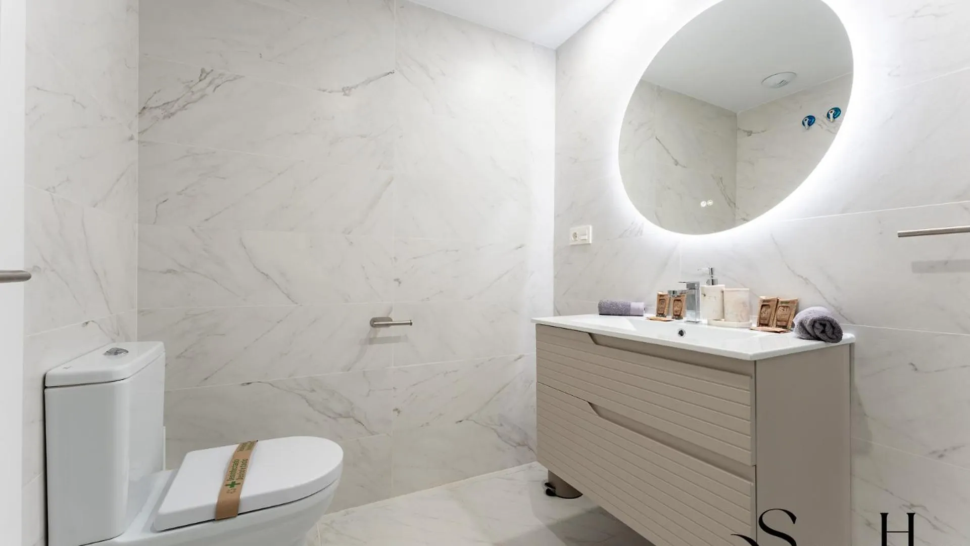 Apartment Luxury 2 Bedroom Apartment, Pools, Sauna, Gym & More MIJAS COSTA